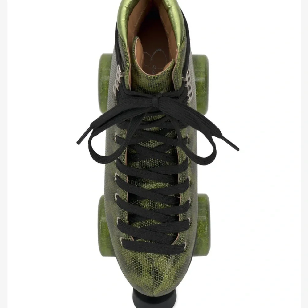 - Rollstar Roller Skate in Green Leopard jessica Simpson new - Picture 3 of 9